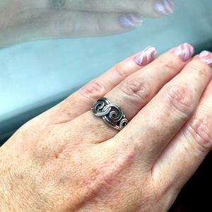 James Avery scroll ring